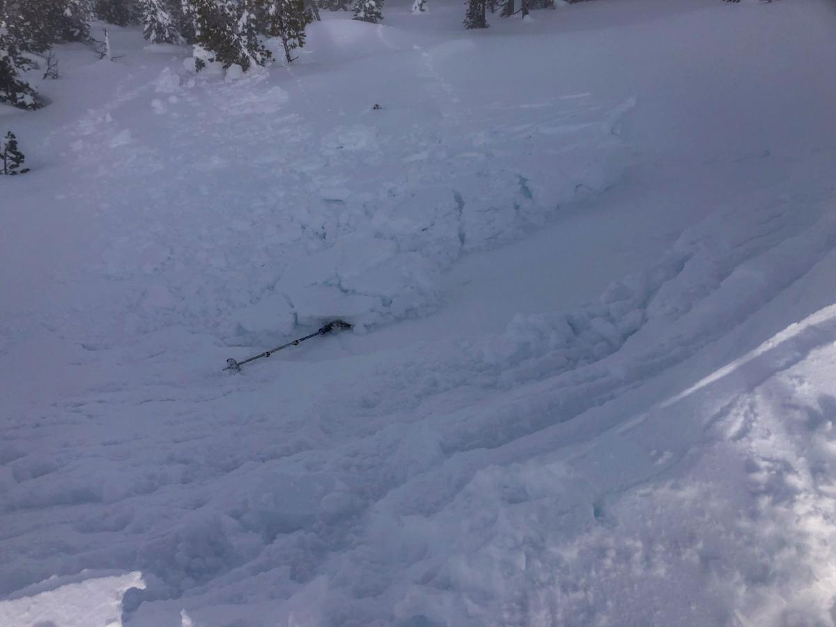 A small SS-AC-R1-D1 avalanche Middle Peak, Castle Lake A small SS-AC-R1-D1 avalanche Middle Peak, Castle Lake