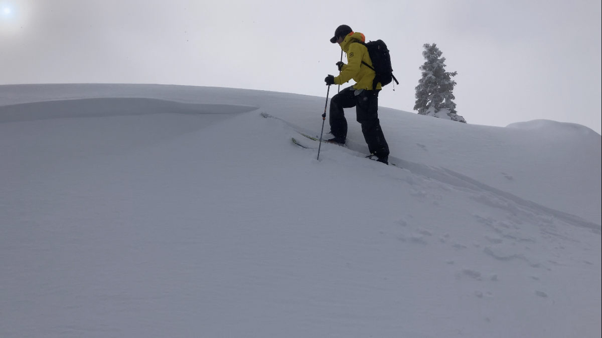 A good example of a "test slope" to assess snow instability. A good example of a "test slope" to assess snow instability.
