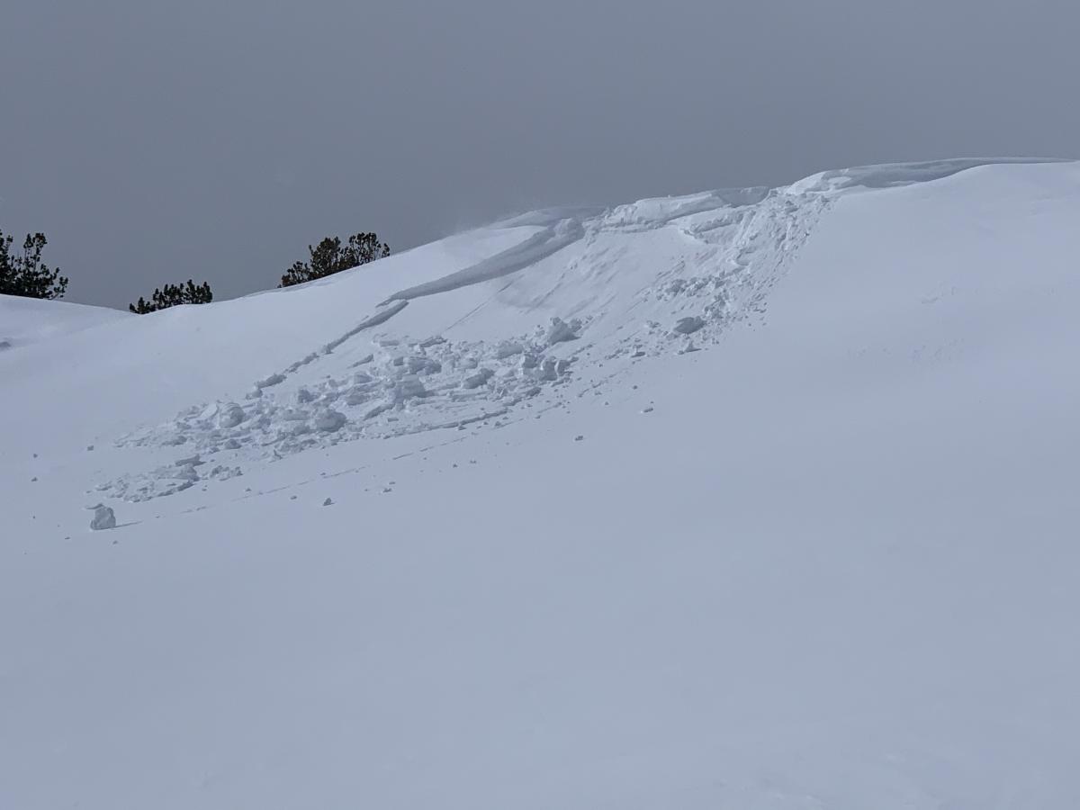 East facing test slope at 8,500 feet above treeline on Mt Shasta; small, easily triggered wind slabs and cornices East facing test slope at 8,500 feet above treeline on Mt Shasta; small, easily triggered wind slabs and cornices