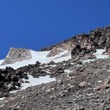 Crossover hotlum to upper wintun glacier / 12,400