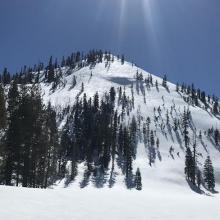 Left Peak. Signs of old wind slab crown. Wet snow surface