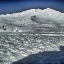 Snow surface conditions above treeline on Mt Shasta