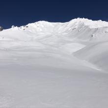 Avalanche Gulch from lake Helen 