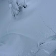 Easy cracking and blocking in the fresh snow